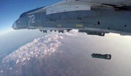 Российский Су-24 на боевом задании в Сирии. Январь 2016 года