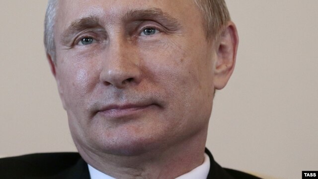 Владимир Путин на встрече с президентом Киргизии 16 мартя 2015 года