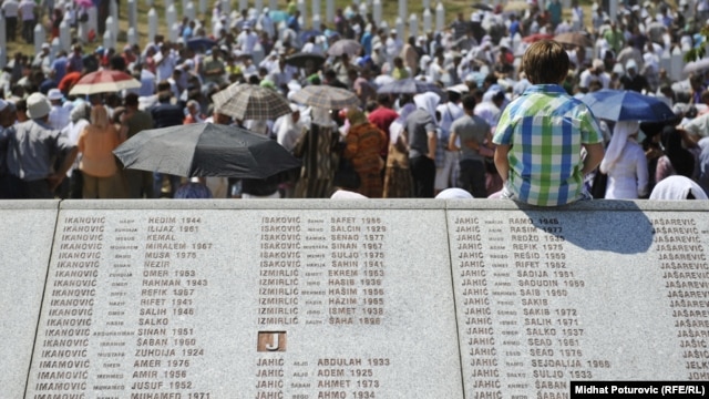 Sahrana 520 žrtava srebreničkog genocida