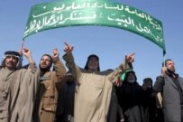 Shi'ite demonstration on 23 February in Baghdad after mosque attack (epa)