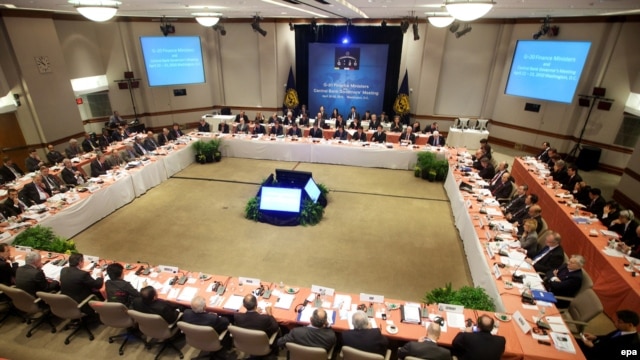 A G-20 meeting of finance ministers and central bankers at IMF headquarters in Washington (file photo)