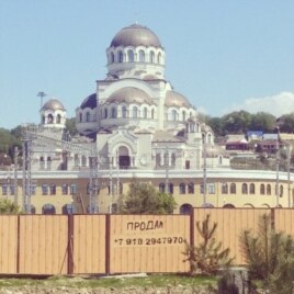 171F5556-0DBF-44A5-8D9E-FFE2006901D5_w26