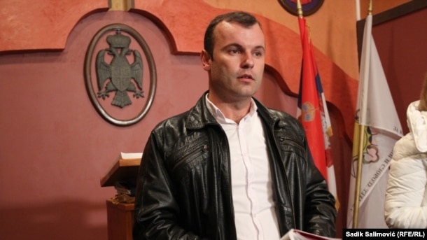 Can a Bosnian Serb like Mladen Grujicic be mayor of Srebrenica?