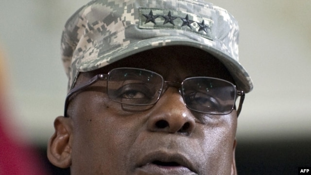 Newly appointed commander of U.S. forces in Iraq General Lloyd Austin (file photo)