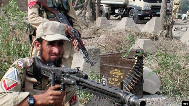 Pakistani Frontier Corps troops in Hangu (file photo)