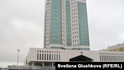 Үкімет үйі, Астана (Көрнекі сурет).