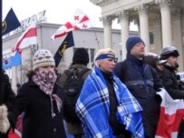 Protesters on Minsk's October Square this morning (RFE/RL)