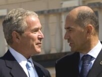 President Bush (left) and Slovenian Prime Minister Janez Jansa (AFP)