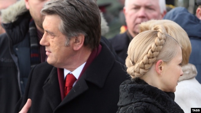 Ukrainian President Viktor Yushchenko (left) and Prime Minister Yulia Tymoshenko in Kyiv in late January.