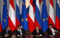 Putin and EU leaders at previous summit (file photo) (epa)