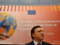 European Commission President Jose Manuel Barroso at the energy forum in Brussels today (official site)
