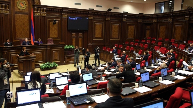 ����: rus.azatutyun.am