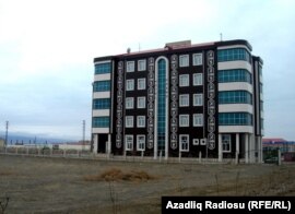 1D2570E6-AAB6-45A0-A8E9-F42301E3C100_s_w270.jpg