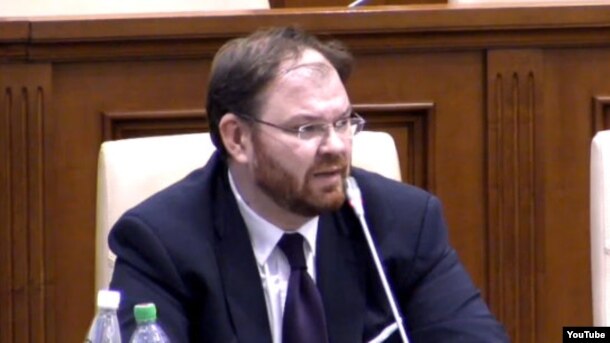 Audieri în Parlament pe tema miliardelor furate din sistemul bancar