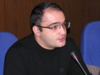 Eynulla Fatullayev (file photo) (RFE/RL)