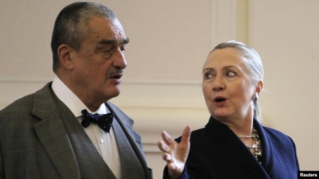 Czech Foreign Minister Karel Schwarzenberg and U.S. Secretary of State Hillary Clinton in Prague