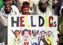 Pakistani protesters share their thoughts on a range of Western leaders during anti-Western protests in mid-February (file photo) (epa)