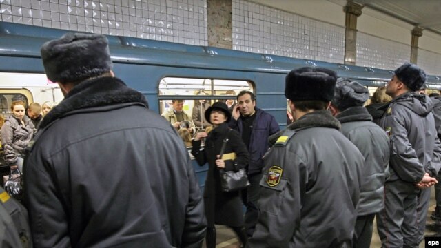 Public confidence in Russia's police has fallen with reports of corruption, brutality, and abuse of office.