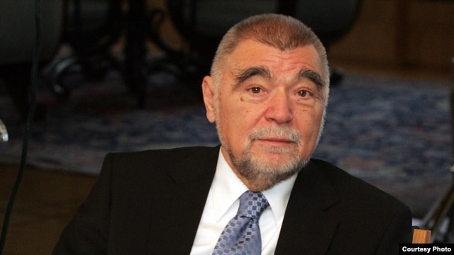 Stjepan Mesić  