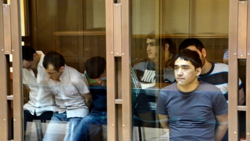Московский суд приговорил на большие сроки тюрьмы 7 таджиков