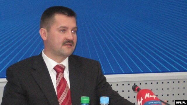 Ihar Rachkouski was fired last summer after a Swedish plane flying from Lithuania violated Belarusian airspace.