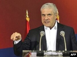 Boris Tadić na konferenciji za novinare nakon što Vlada nije usvojila predloženu Rezoluciju Radikalne stranke, 6. mart 2008