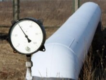 Ukraine -- A pressure gauge on a gas pipeline in the vicinity of the town of Boyarka, 12Feb2008