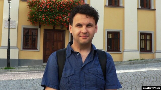 Maksim Yefimov, a 35-year-old blogger, fled to Estonia.