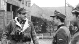 Отто Скорцени (слева). Померания, февраль1945 года