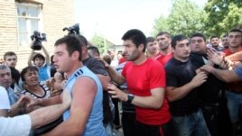 მერეთში მომხდარი დაპირისპირების მონაწილეები