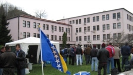 Radnički protesti pred Vladom Federacije BiH u martu 2011.