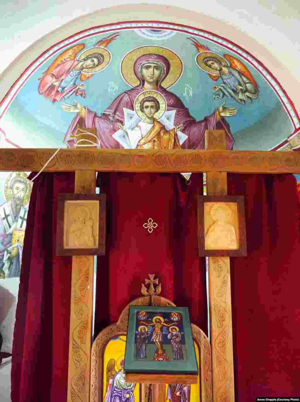 Interior of the chapel atop the pillar.