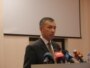 Сапарбек Нурпеисов, представитель Генеральной прокуратуры Казахстана, выступает с запретом читать книгу Рахата Алиева. Астана,  21 мая 2009 года.