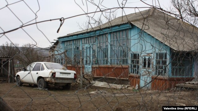În satul Valea Trestieni