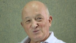 Oazu Nantoi în studioul Europei Libere de la Chișinău