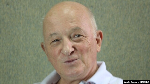 Oazu Nantoi în studioul Europei Libere de la Chișinău