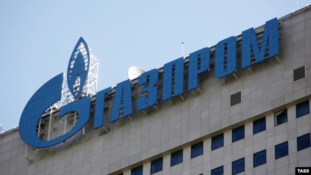 Russia -- Gazprom logo seen on the central office of Gazprom Company in Moscow, 29Apr2010.
