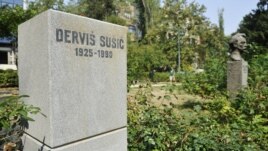 Uništene biste u Sarajevu