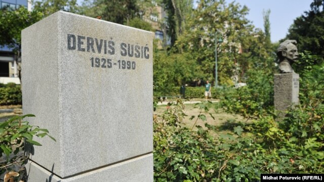 Uništene biste u Sarajevu