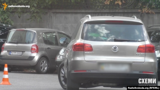 Співробітник СБУ Яковець їздить на роботу на Volkswagen Tiguan, що належить його дружині