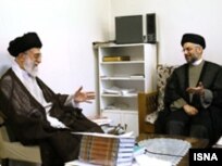  عبدالعزیز حکیم در جریان  آشکارا با آمريکا مذاکره کنند  