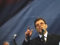 Prime Minister Kostunica addressed the Belgrade crowd hours before the violence erupted (AFP)