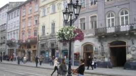 Pe o stradă din Lvov