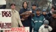 Казахские беженцы-салафиты проводят демонстрацию протеста против намечаемой депортации в Казахстан. Прага, 7 февраля 2009 года. 
