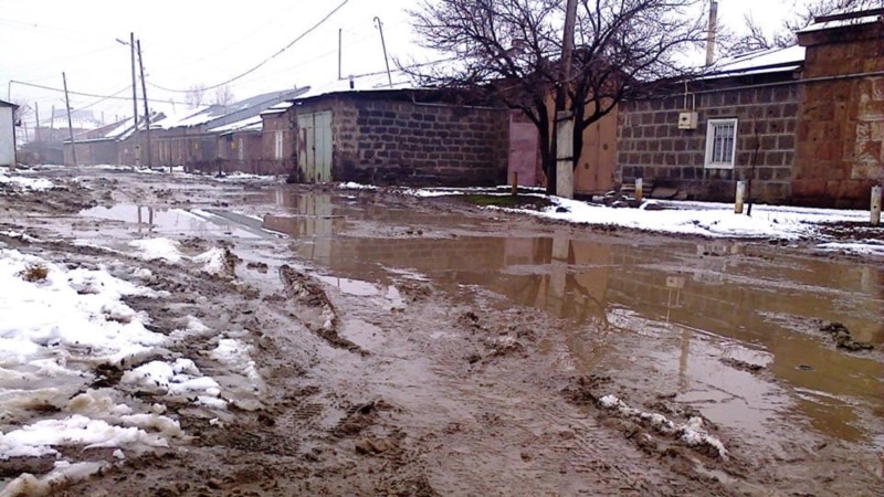 Sarkisian Vows Funding For Gyumri Street Repairs
