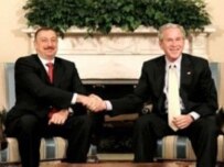 Azerbaijani President Aliyev with U.S. President Bush (Courtesy Photo)
