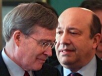 Hadley (left) and Ivanov in Moscow (epa)