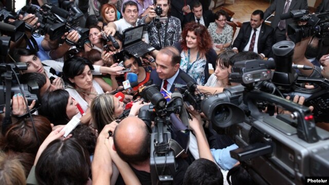 Armenia - Parliament speaker Hovik Abrahamian is interviewed by journalists, 2Oct2012.