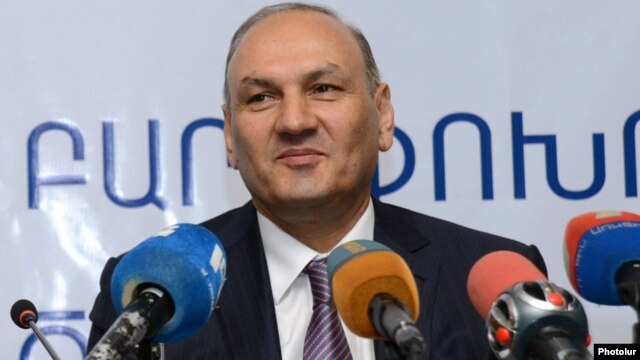 Armenia - Gagik Khachatrian, head of the State Revenue Committee, at a news conference in Yerevan, 20Feb2013.