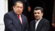 هوگو چاوز، رئیس جمهور ونزوئلا در کنار محمود احمدی‌نژاد